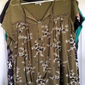 Floral Pullover Blouse